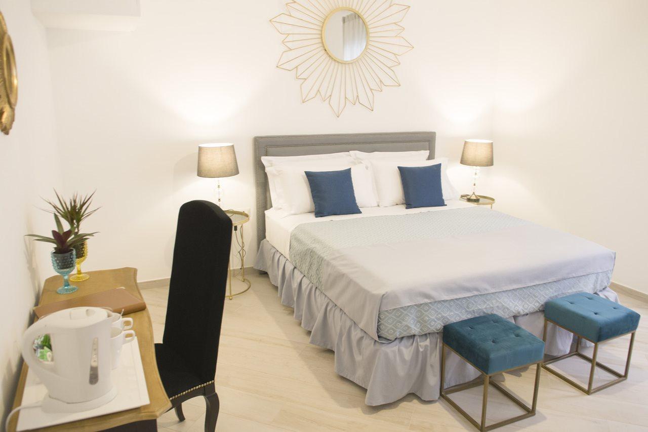 Palazzo Spasiano Rooms - Sorrento Center Buitenkant foto