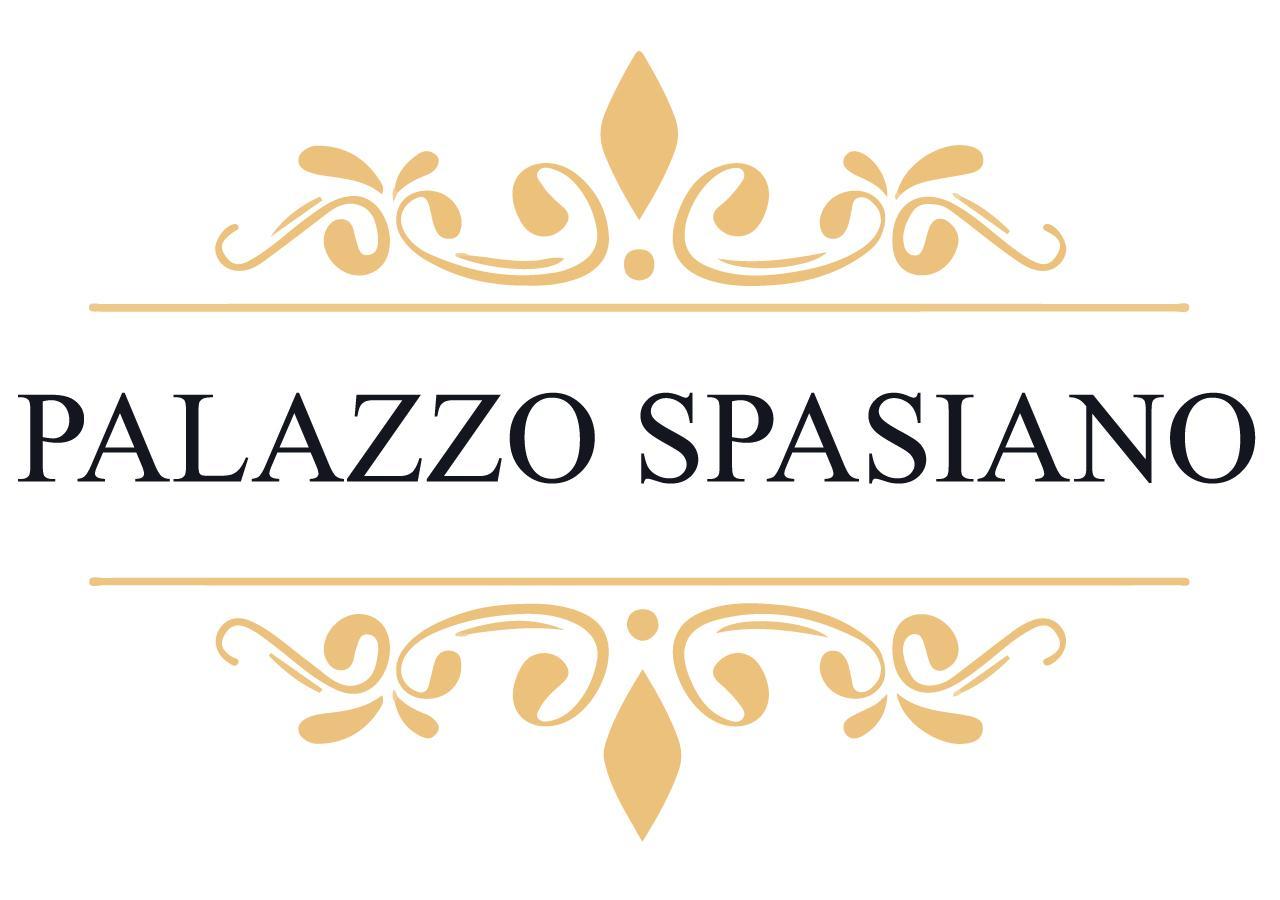 Palazzo Spasiano Rooms - Sorrento Center Buitenkant foto